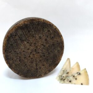 queso de oveja curado en ceniza
